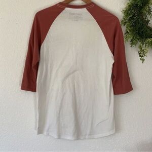 Men's Two-Tone Raglan Baseball Shirt - Cream with Rust Sleeves